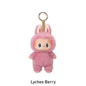 Exciting macaron Lychee Berry